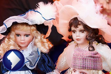 collectible vintage dolls - with Washington, DC icon